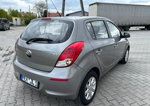 Hyundai i20 cena 22999 przebieg: 136000, rok produkcji 2012 z Świebodzin małe 154